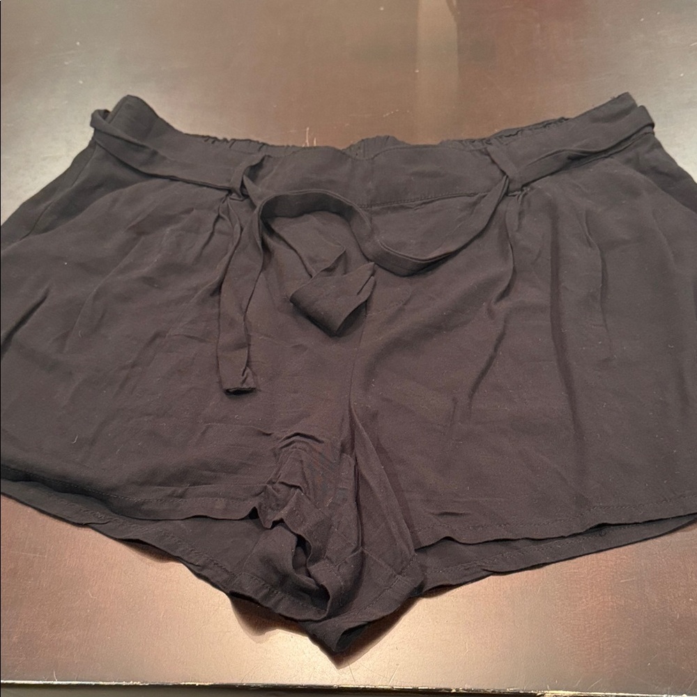 Old Navy Women's High Waist Black Tie Shorts